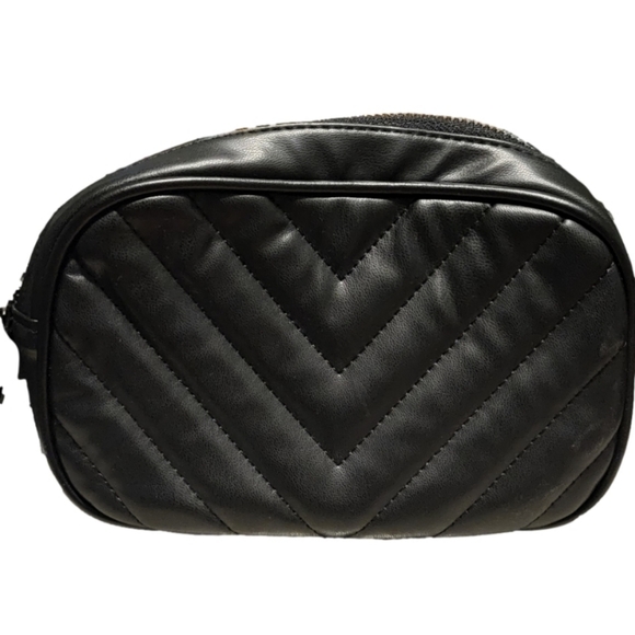 Handbags - Plus size - Quilted Belt Bag *brand new*
